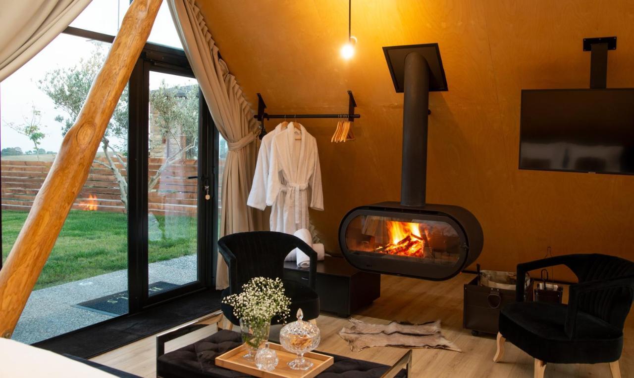 3 Hills Boutique - The Ranch Experience Hotel Trilofos Ngoại thất bức ảnh